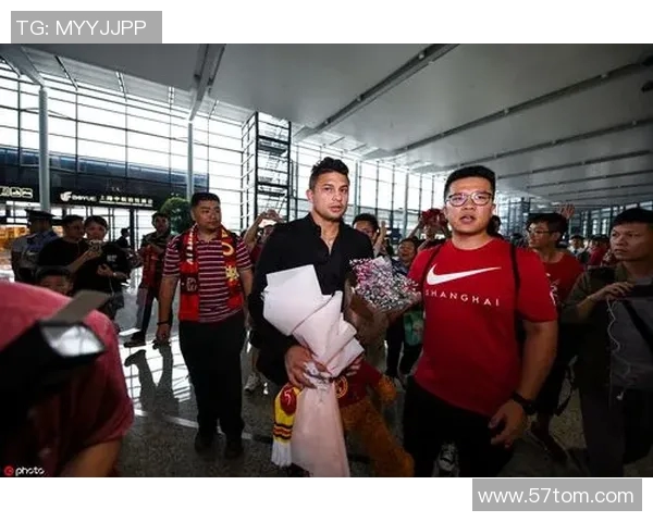 老鹰队老将宣布退役，球迷泪目送别